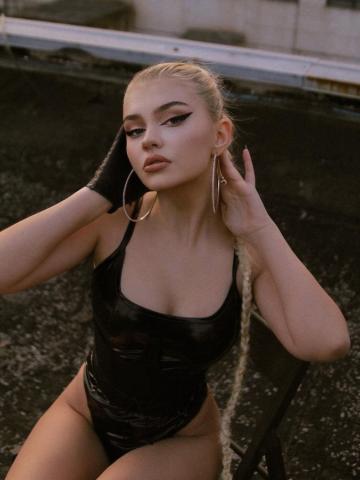 Ася
